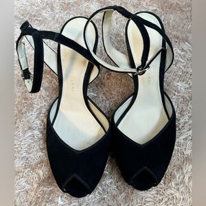 Antonio Melani black suede leather heels. Size 6.5